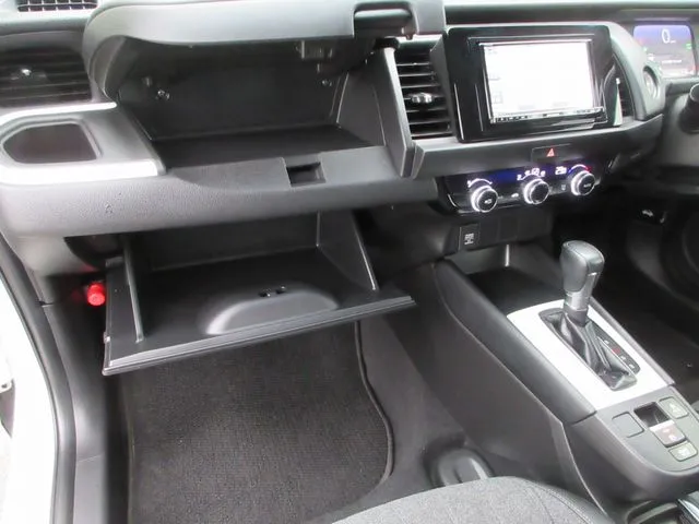 フィット e:HEV(ホンダ)の車両写真