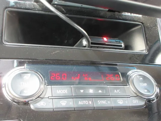 デリカ D:5 4WD(ミツビシ)の車両写真