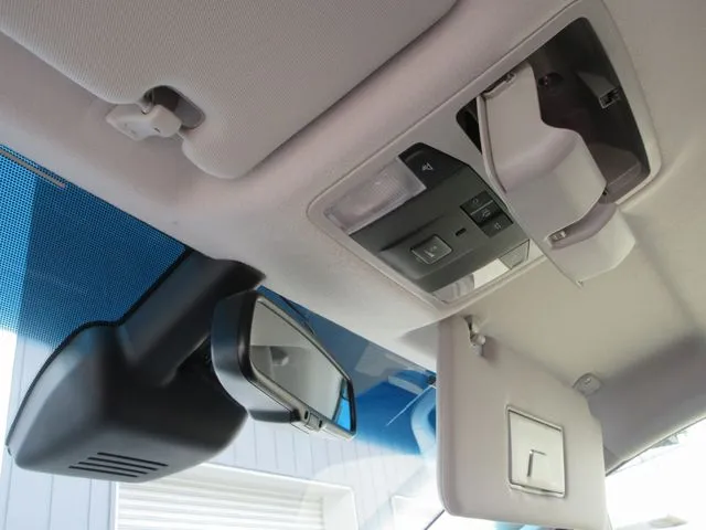 デリカ D:5 4WD(ミツビシ)の車両写真