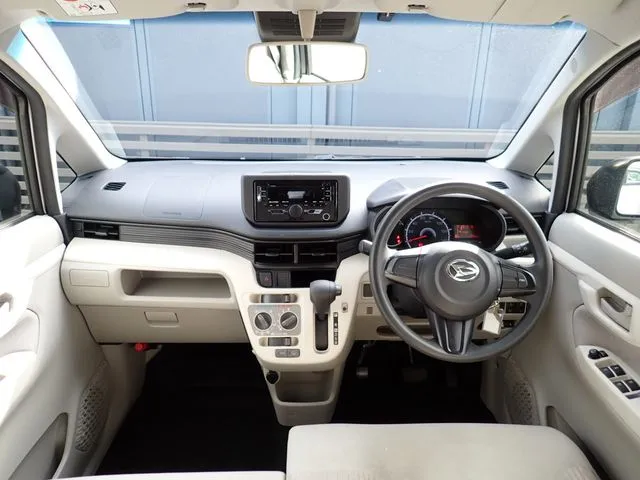 ムーヴ（ダイハツ）の車両写真