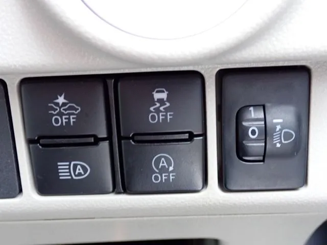 ムーヴ（ダイハツ）の車両写真