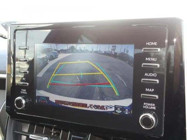 カローラ　セダン　ハイブリッド（トヨタ）の車両写真