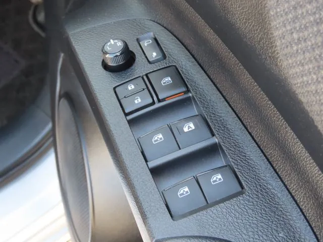 シエンタ(トヨタ)の車両写真