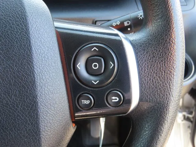 シエンタ(トヨタ)の車両写真