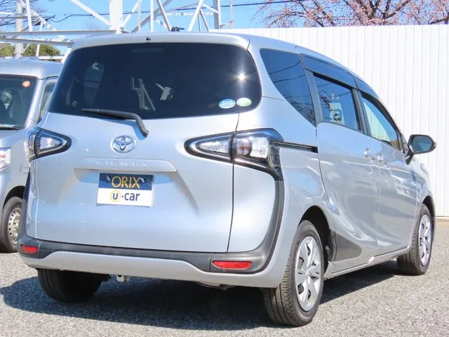 シエンタ(トヨタ)の車両写真