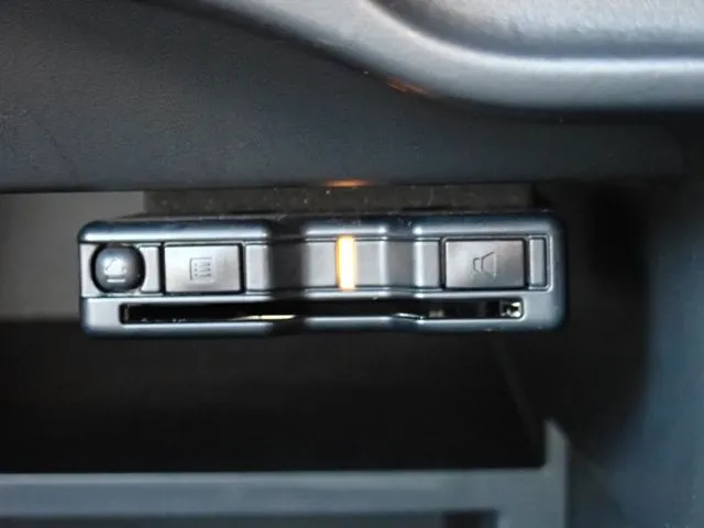 ノート 4WD(ニッサン)の車両写真