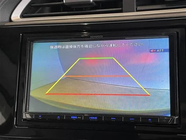 シャトル　ハイブリッド（ホンダ）の車両写真