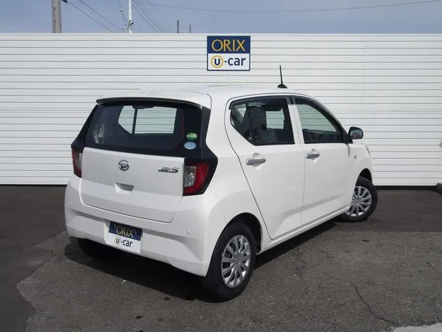 ダイハツ　ミラ　イース