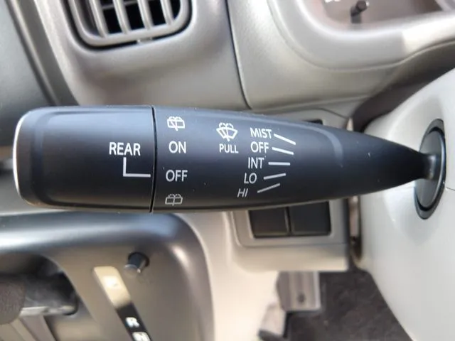 エブリイバン（スズキ）の車両写真