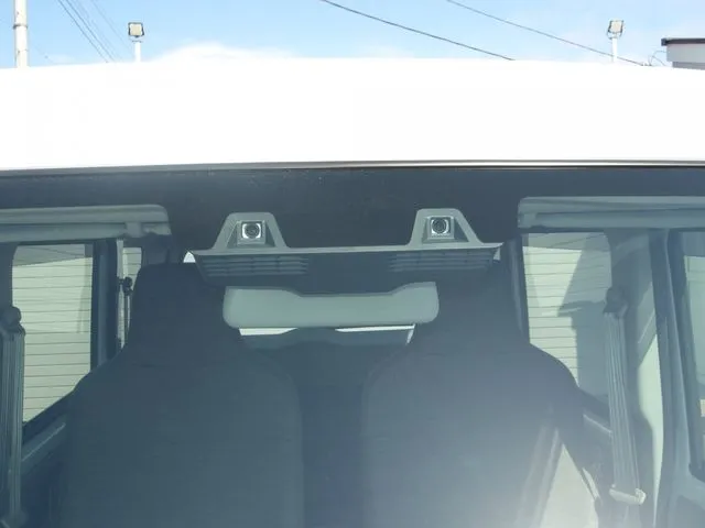 エブリイバン（スズキ）の車両写真