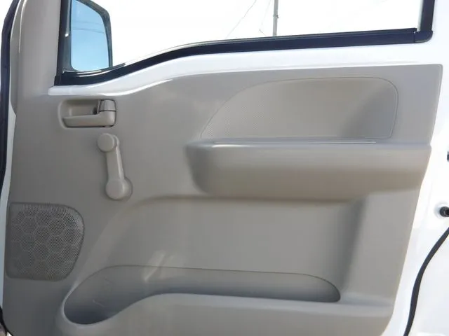 エブリイバン（スズキ）の車両写真