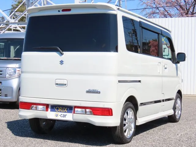 エブリイワゴン 4WD(スズキ)の車両写真