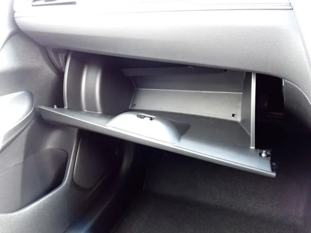 シャトル ハイブリッド 4WD(ホンダ)の車両写真