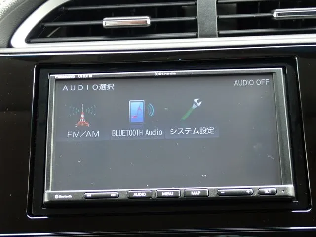 シャトル ハイブリッド 4WD(ホンダ)の車両写真