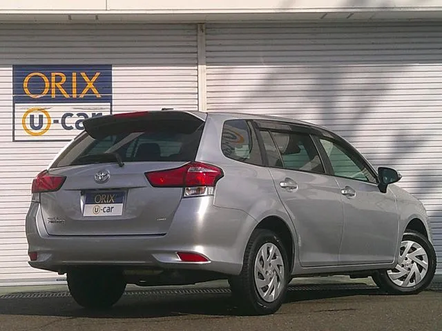 カローラフィールダー 4WD(トヨタ)の車両写真