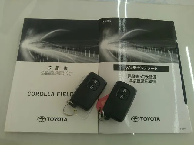 カローラフィールダー 4WD(トヨタ)の車両写真