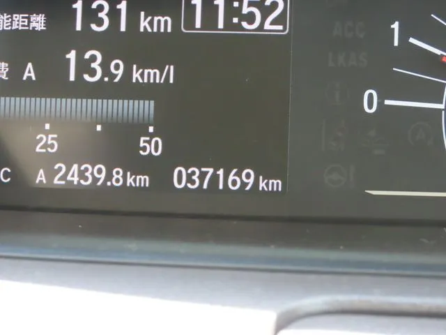 N BOX(ホンダ)の車両写真