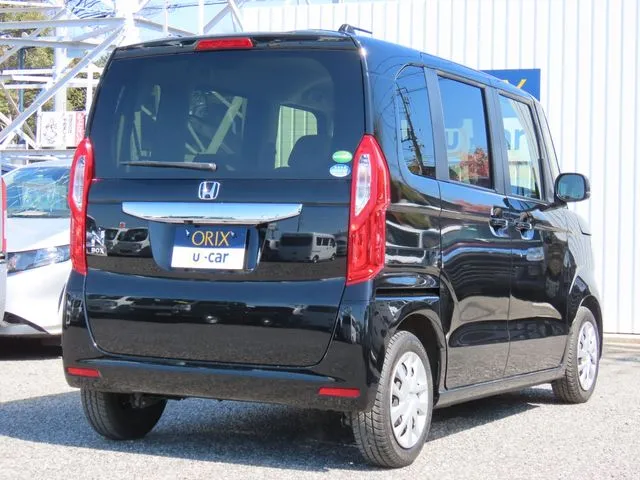 N BOX(ホンダ)の車両写真