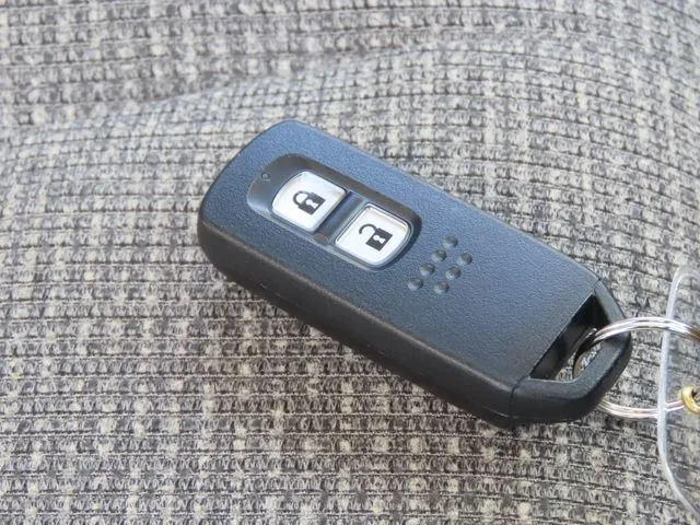 N BOX(ホンダ)の車両写真