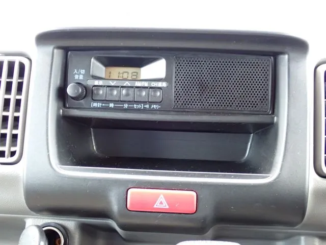 エブリイバン（スズキ）の車両写真