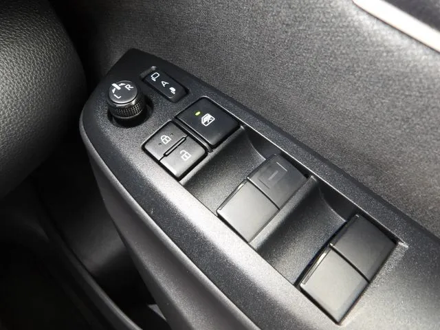 ヤリス（トヨタ）の車両写真