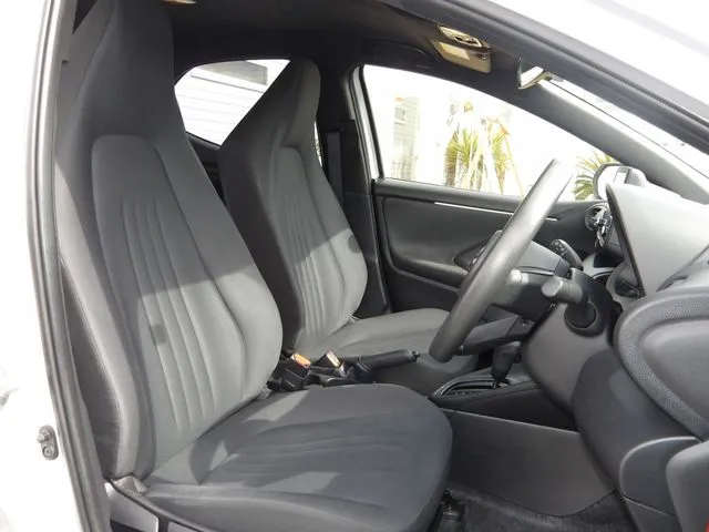 ヤリス（トヨタ）の車両写真