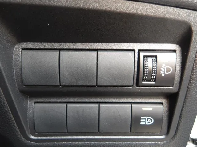 ヤリス（トヨタ）の車両写真