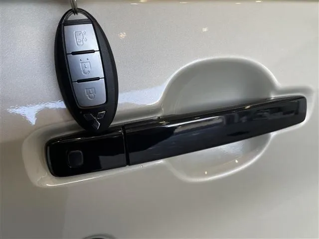 デリカ　ミニ（ミツビシ）の車両写真