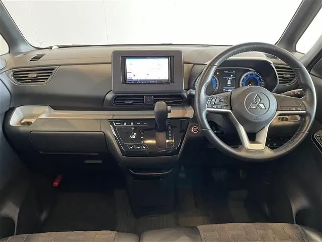 デリカ　ミニ（ミツビシ）の車両写真