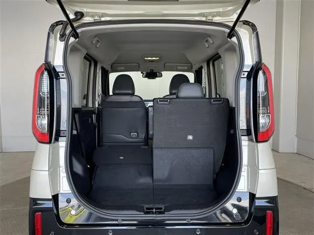 デリカ　ミニ（ミツビシ）の車両写真