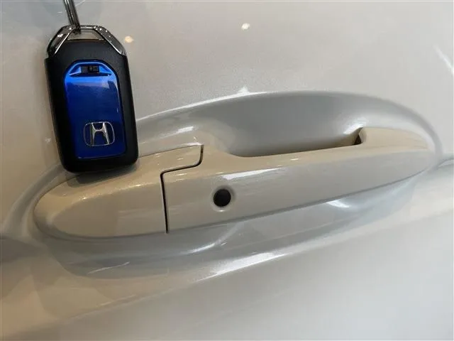 シャトル ハイブリッド(ホンダ)の車両写真