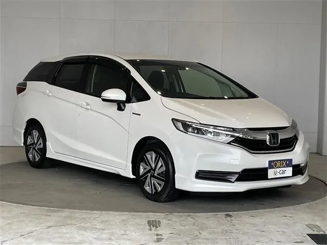 シャトル ハイブリッド(ホンダ)の車両写真