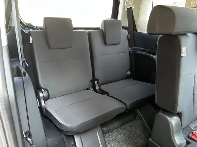 シエンタ（トヨタ）の車両写真