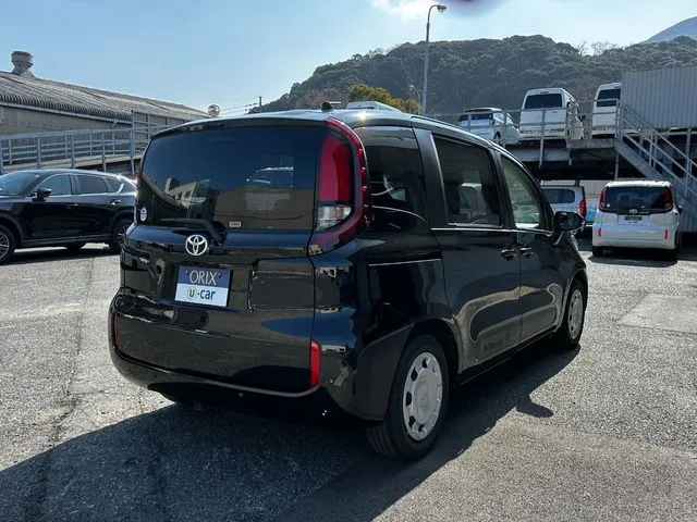 シエンタ（トヨタ）の車両写真