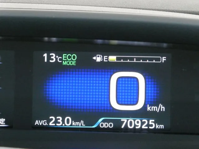 プリウス(トヨタ)の車両写真