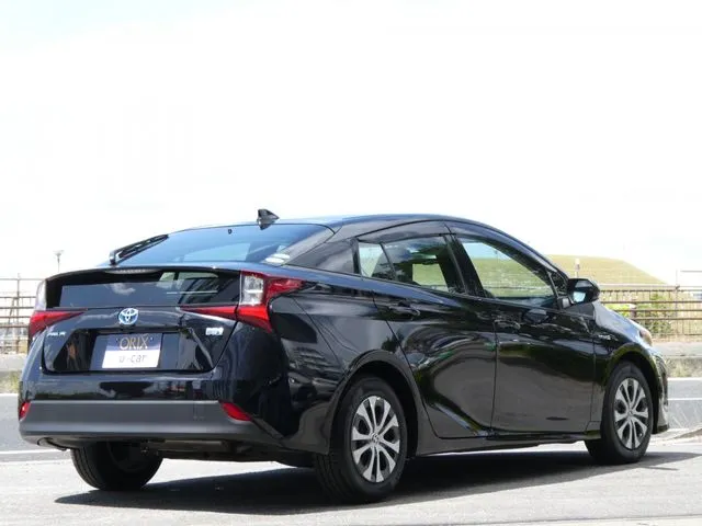 プリウス(トヨタ)の車両写真