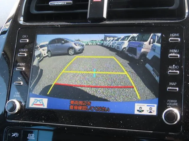 プリウス　４ＷＤ（トヨタ）の車両写真