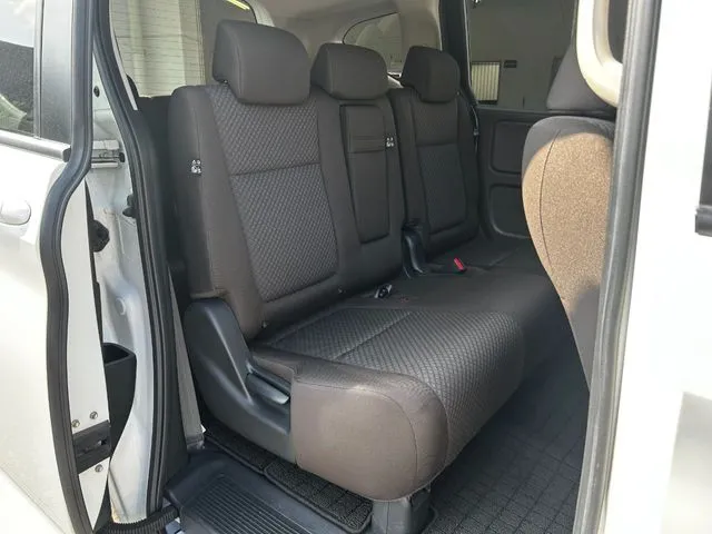 フリード（ホンダ）の車両写真