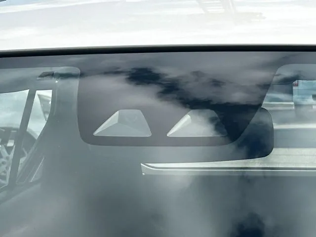 ミラ　イース（ダイハツ）の車両写真