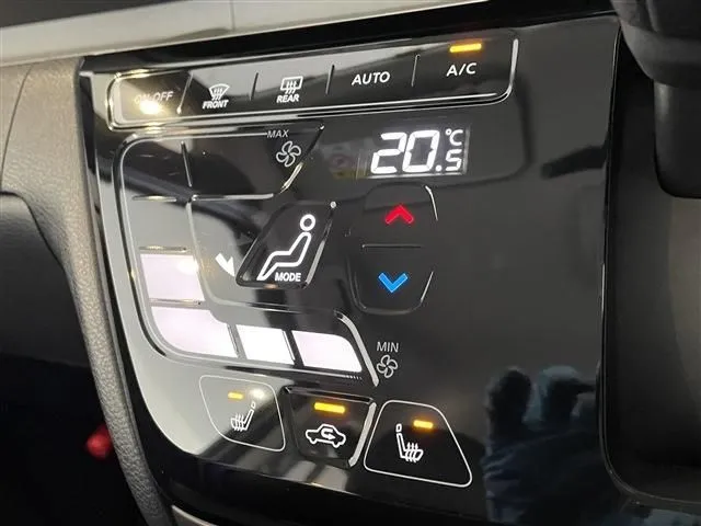 デリカ　ミニ（ミツビシ）の車両写真