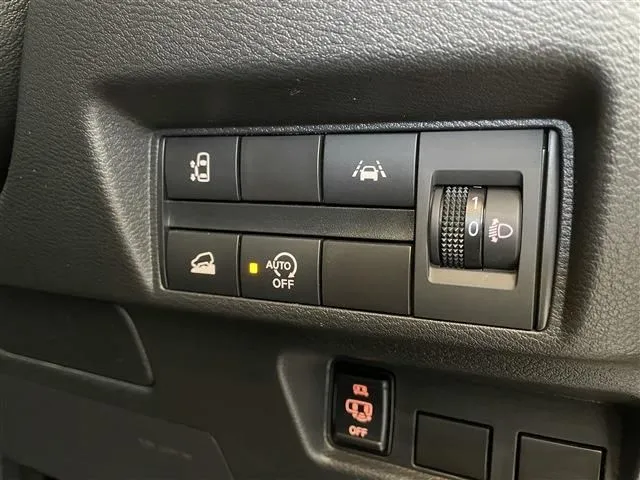 デリカ　ミニ（ミツビシ）の車両写真