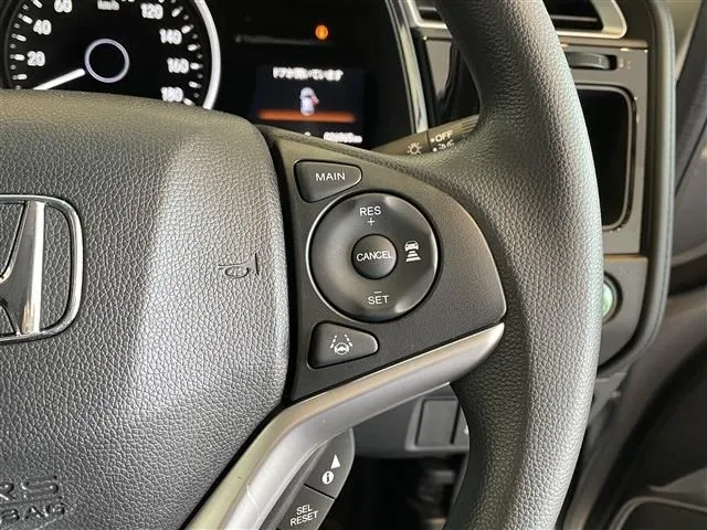 シャトル ハイブリッド(ホンダ)の車両写真