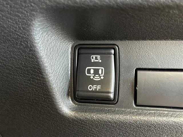 デリカ　ミニ（ミツビシ）の車両写真