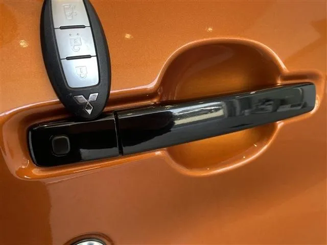 デリカ　ミニ（ミツビシ）の車両写真