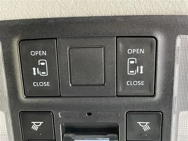 ノア（トヨタ）の車両写真