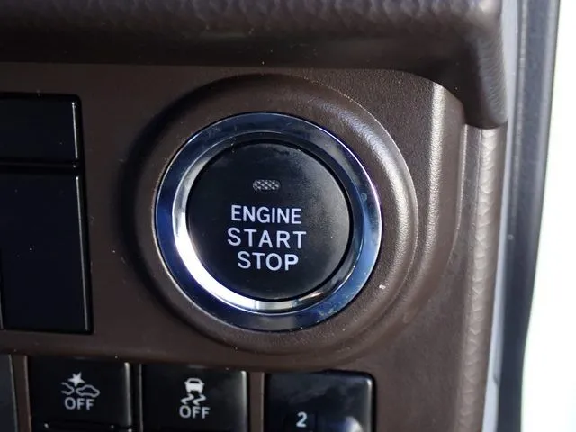 ルーミー（トヨタ）の車両写真