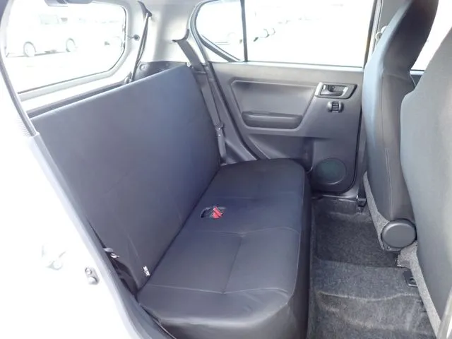 ミラ イース(ダイハツ)の車両写真