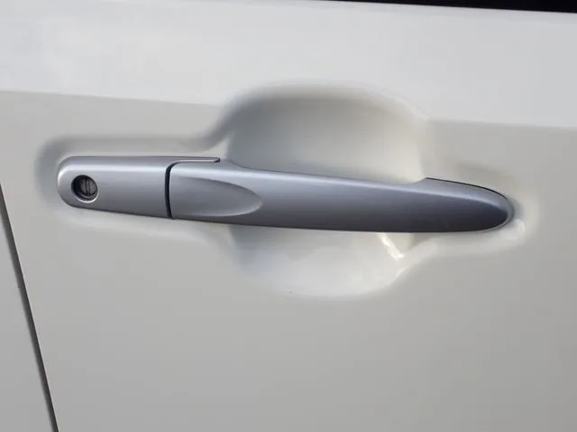 ミラ イース(ダイハツ)の車両写真