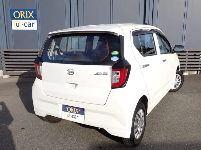 ミラ イース(ダイハツ)の車両写真