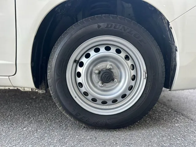 プロボックスバン 2WD(トヨタ)の車両写真